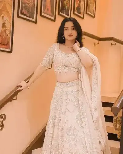 Escort Nainwa